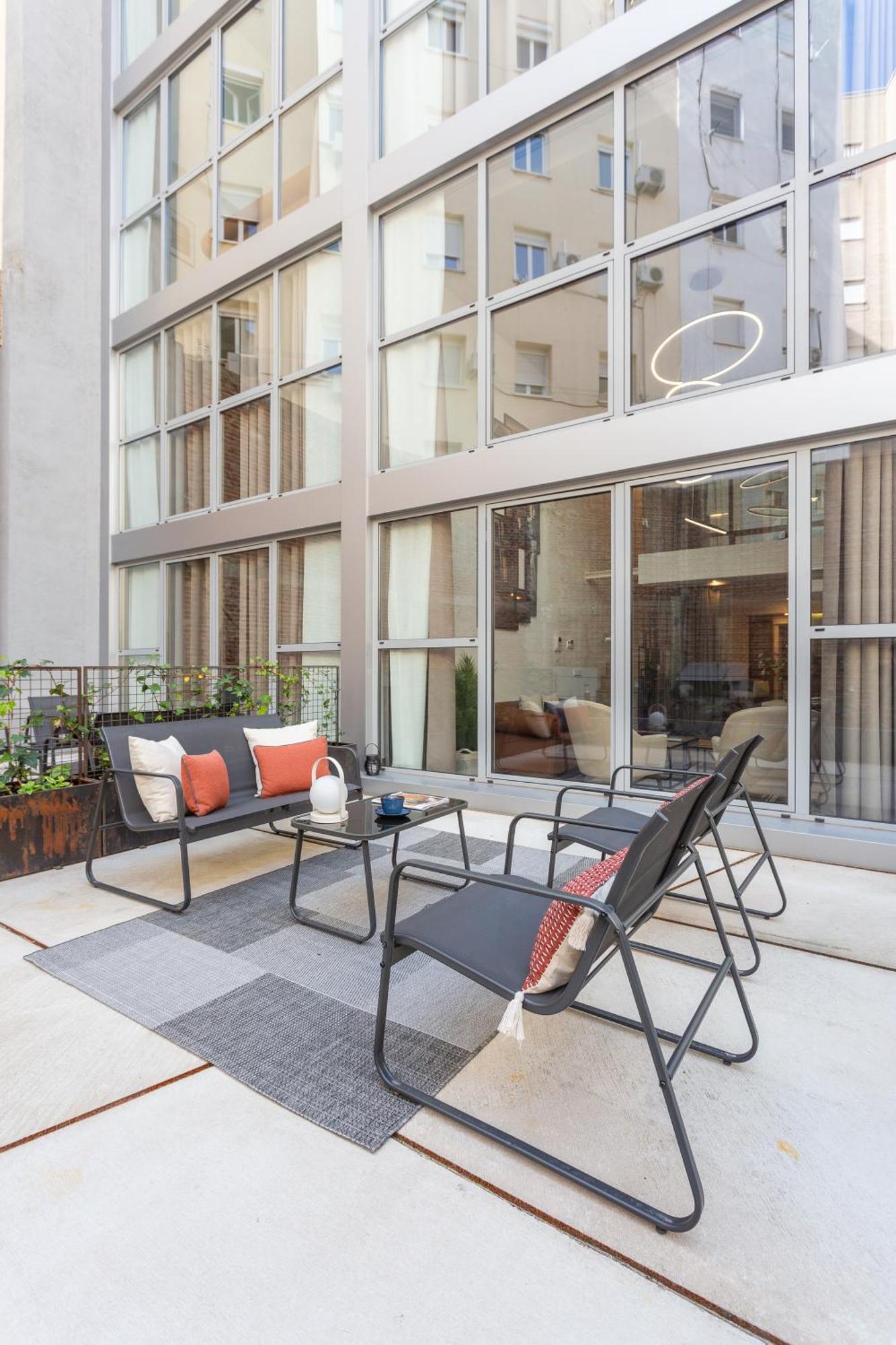 General Oraa - Darya Living Apartment Madrid Ngoại thất bức ảnh